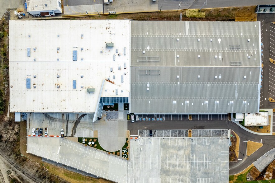 More Photos Of 3040 Sidco Dr, Nashville Office For Lease
