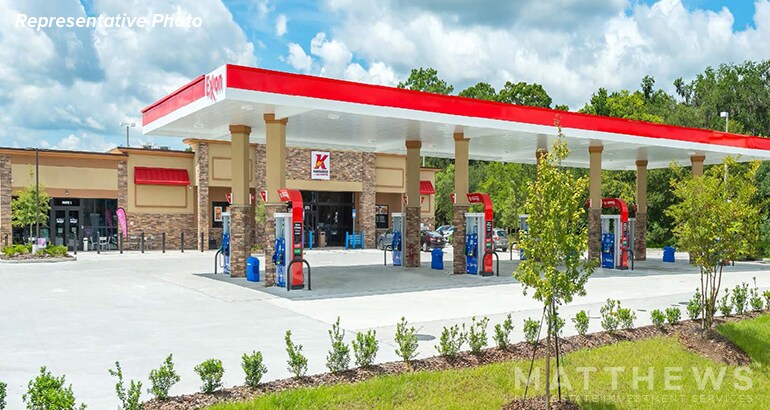 Primary Photo Of 927 Company St, Wetumpka Convenience Store For Sale