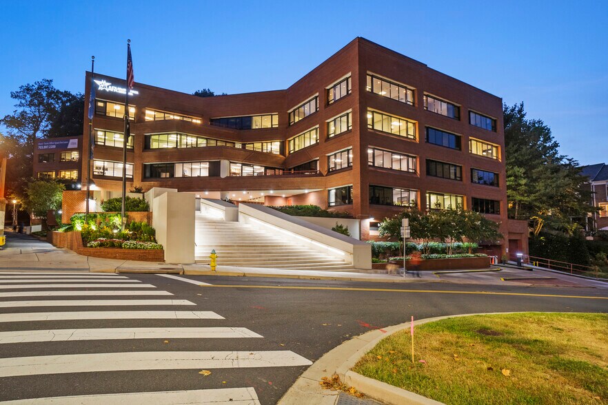 More Photos Of 1501 Langston Blvd, Arlington Office For Sale