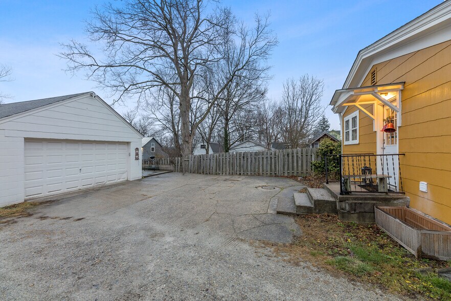 More Photos Of , Mason Specialty For Sale