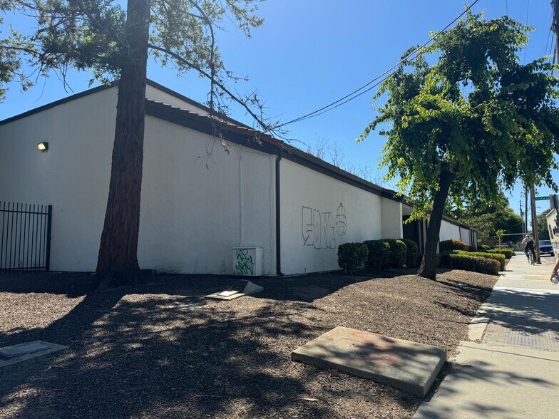 More Photos Of 1868-1872 Stone Ave, San Jose Manufacturing For Lease