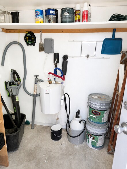 More Photos Of 427 N 15th St, Cottonwood Trailer Camper Park For Sale