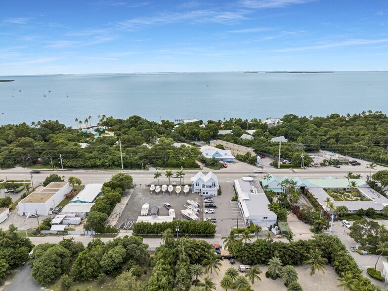 More Photos Of 82705 Overseas Hwy, Islamorada General Retail For Sale