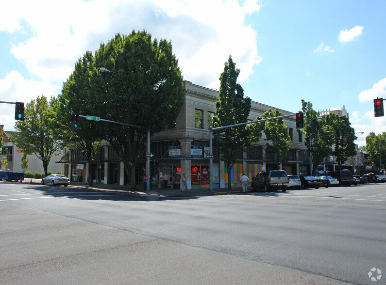 Primary Photo Of 100-150 High St SE, Salem Storefront Retail Office For Lease