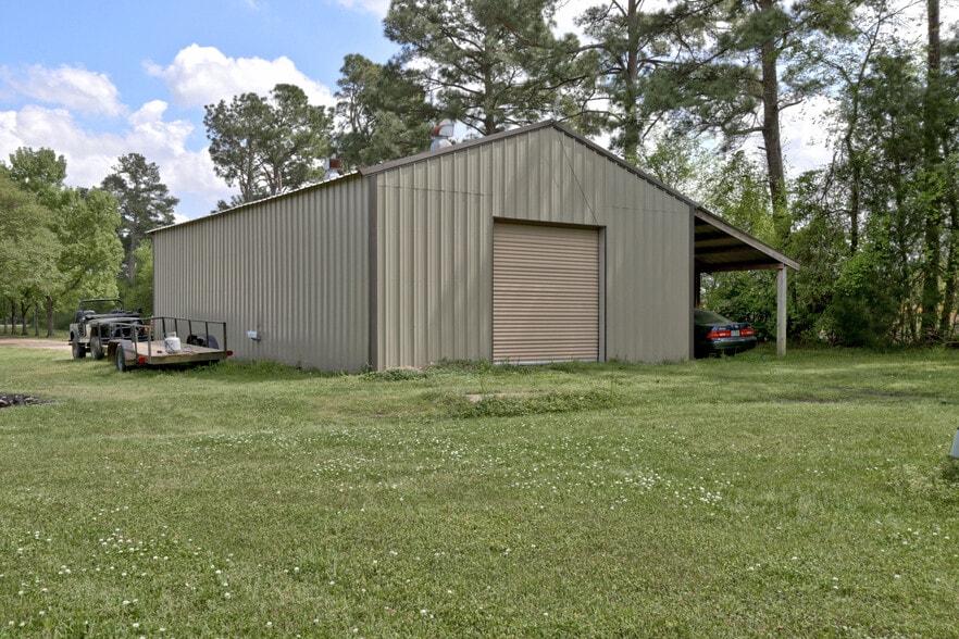 More Photos Of 18135 N Highway 75, Willis Specialty For Sale