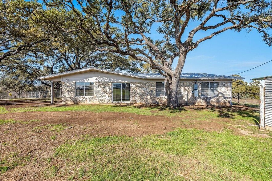 More Photos Of 24503 Ranch Road 12, Dripping Springs Office For Sale