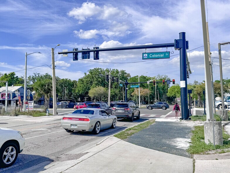 More Photos Of 938 W Colonial Dr, Orlando Freestanding For Lease