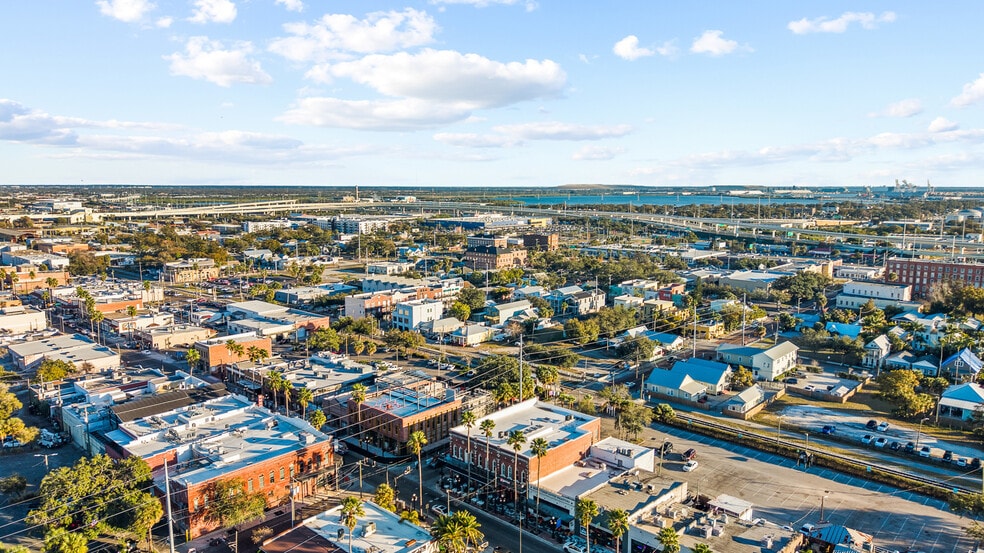 More Photos Of 1710 N 19th St, Tampa Office For Sale