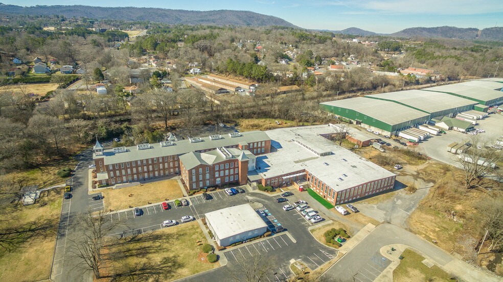 More Photos Of 825 Chattanooga Ave, Dalton Restaurant For Lease