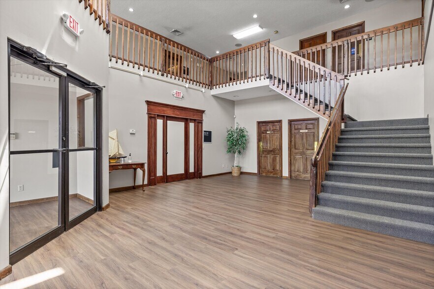 More Photos Of 901 Mountain Creek Rd, Chattanooga Office For Lease