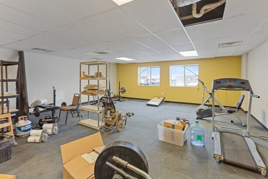 More Photos Of 2066 125th Ave NW, Watford City Industrial For Sale