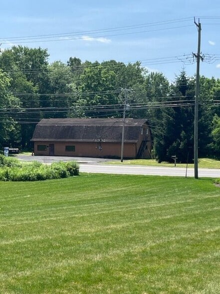 Primary Photo Of 210 Independence Rd, East Stroudsburg Flex For Sale