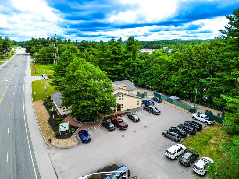 More Photos Of 235 Daniel Webster Hwy, Merrimack Veterinarian Kennel For Sale