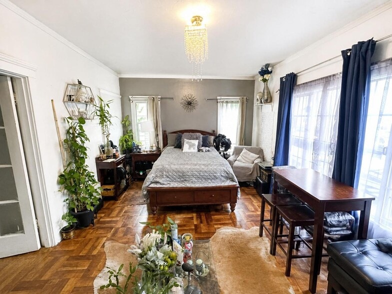 More Photos Of 3040 E 19th St, Oakland Apartments For Sale