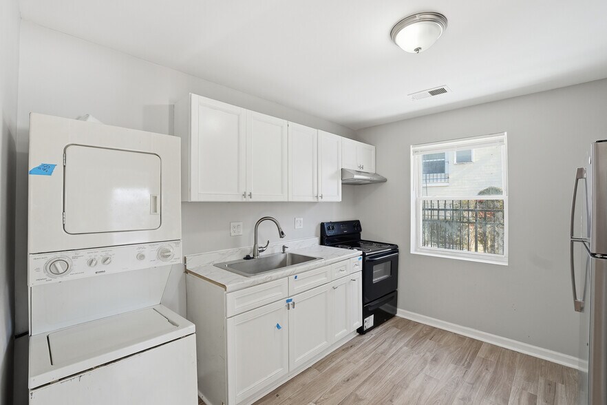 More Photos Of 1300 Congress St SE, Washington Apartments For Sale