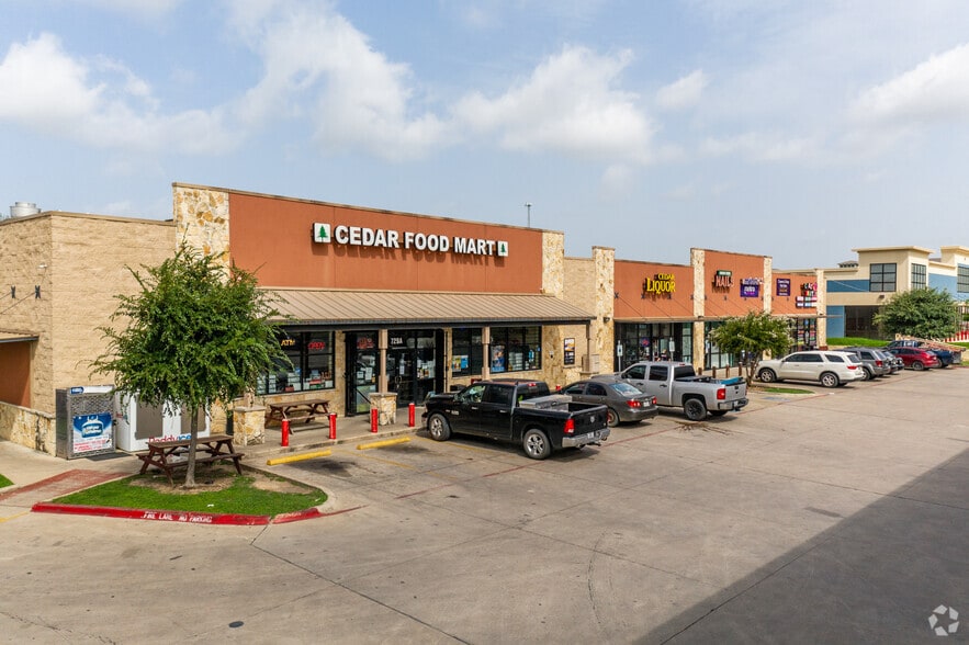 More Photos Of 709 E Slaughter Ln, Austin Unknown For Lease