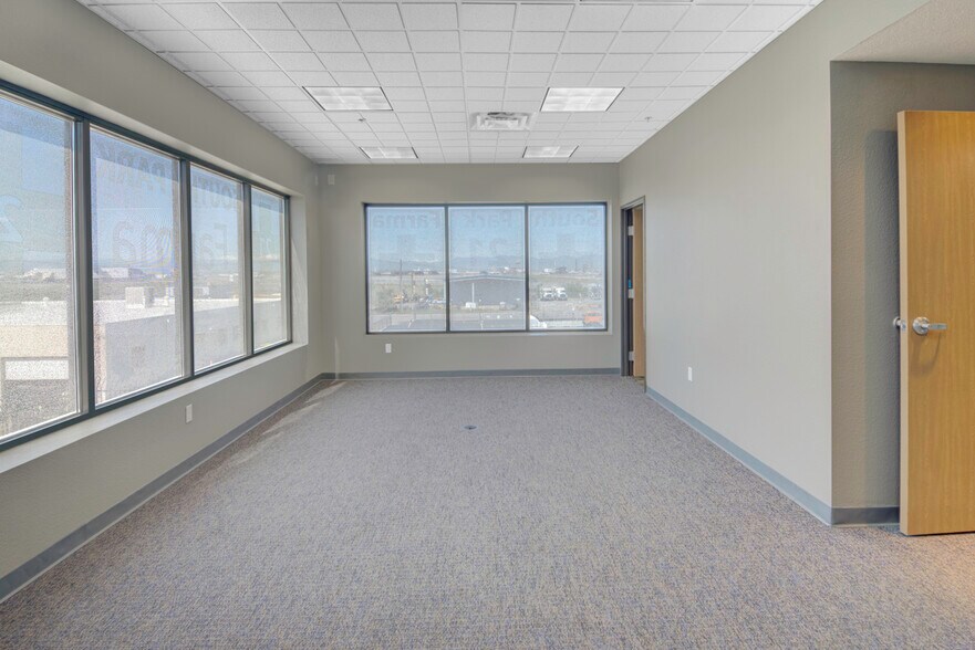 More Photos Of 5715 Fairfax St, Commerce City Warehouse For Lease