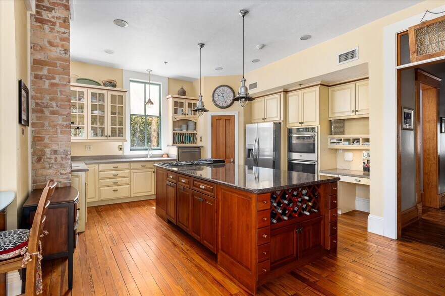 More Photos Of , Gainesville Hospitality For Sale