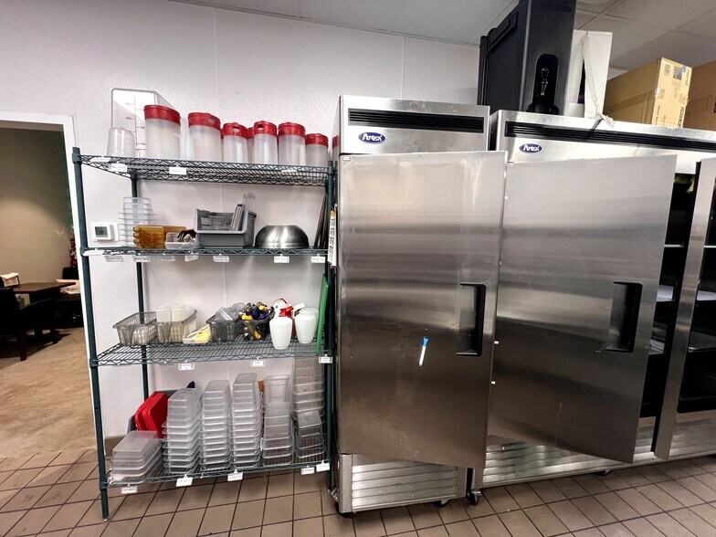 More Photos Of 11565 Theatre Dr, Champlin Unknown For Lease