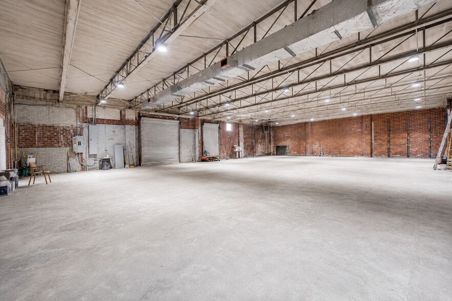 More Photos Of 69 Copeland St, Jacksonville Flex For Lease