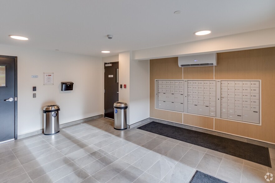 More Photos Of 1310 Saunders St, Esquimalt Apartments For Sale