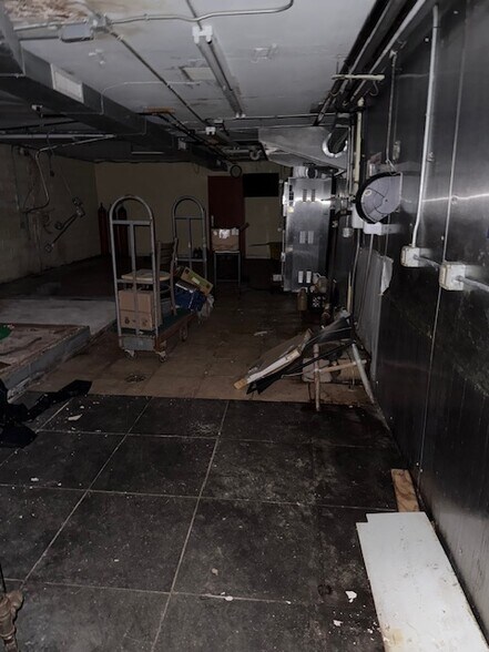 More Photos Of 520-528 Clarkson Ave, Brooklyn Storefront For Lease