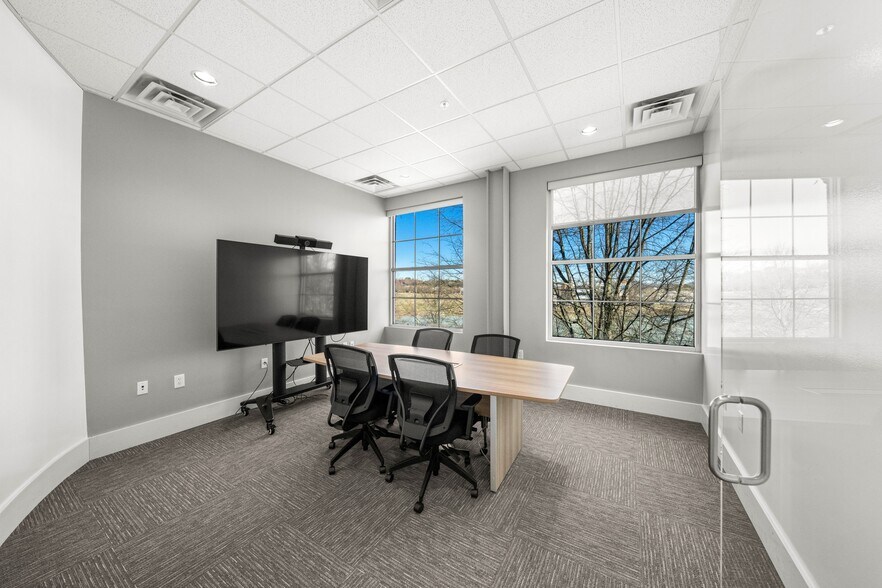 More Photos Of 2099 Thunderhead Rd, Knoxville Medical For Lease