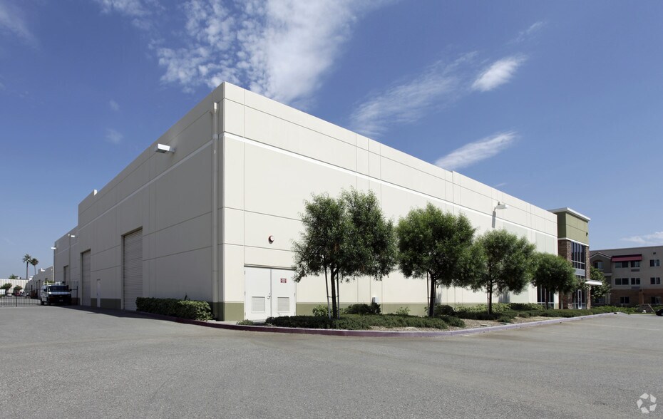 More Photos Of 378 E Commercial Rd, San Bernardino Warehouse For Sale