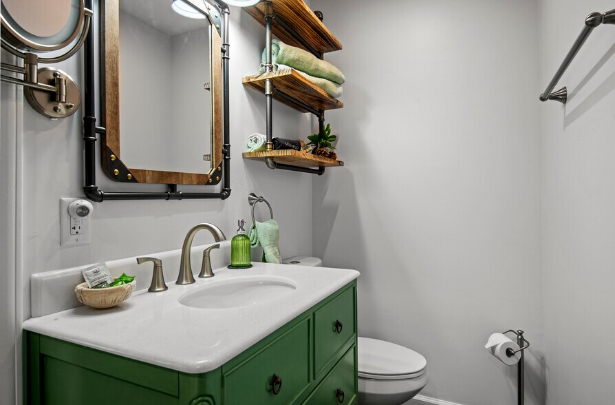 More Photos Of 303 W Juniper Ave, Flagstaff Hospitality For Sale