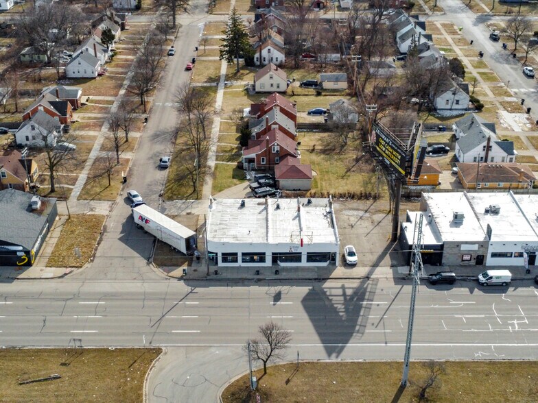 More Photos Of 12744 E 8 Mile Rd, Detroit General Retail For Sale