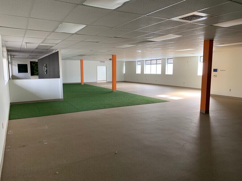 More Photos Of 1701 Center St, Apex Medical For Sale