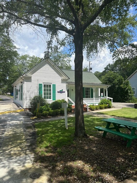 More Photos Of 333 Newberry St NW, Aiken Drugstore For Sale