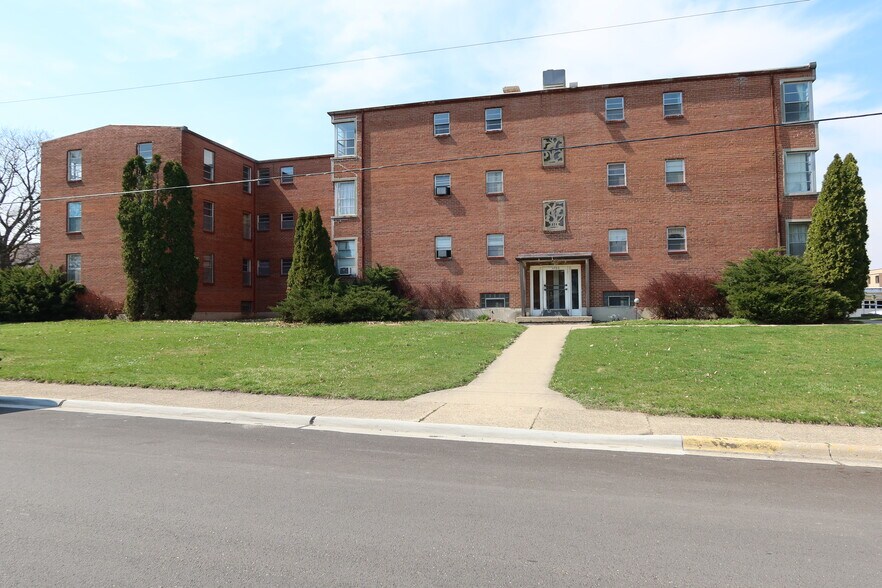 More Photos Of 602-606 W Le Fevre Rd, Sterling Apartments For Sale