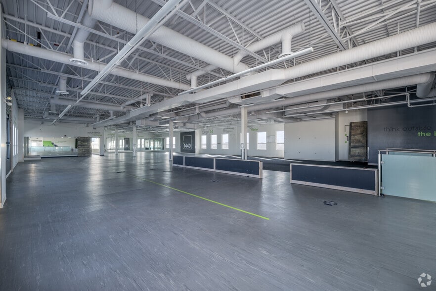 More Photos Of 4 River Heights Dr, Cochrane Storefront For Lease