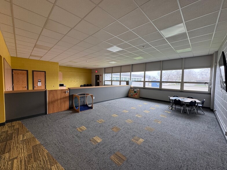 More Photos Of 759 S Lenfesty Ave, Marion Religious Facility For Sale