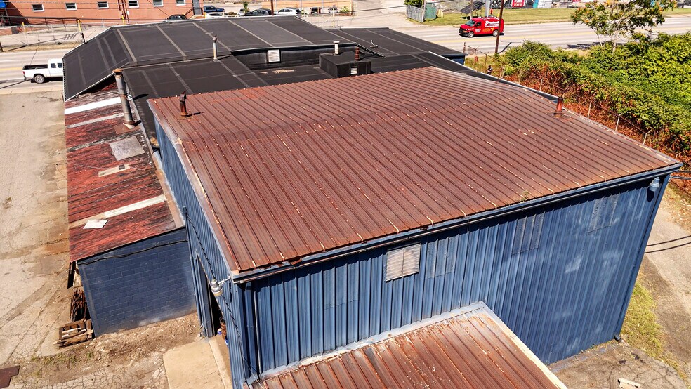 More Photos Of 1702 Wheeling Ave, Glen Dale Manufacturing For Sale