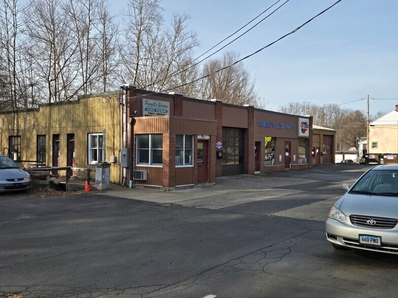 Primary Photo Of 616 Main St S, Southbury Auto Repair For Sale