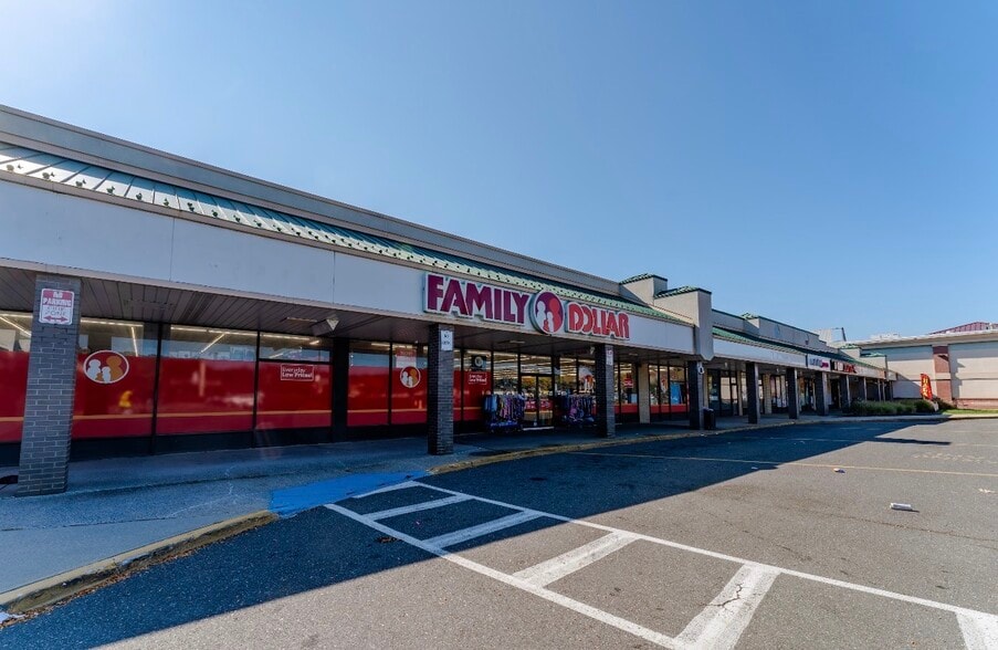 More Photos Of 264-350 Middle Country Rd, Coram Unknown For Lease