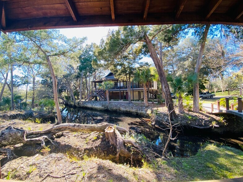 More Photos Of 1606 3rd Ave SE, Steinhatchee Lodge Meeting Hall For Sale