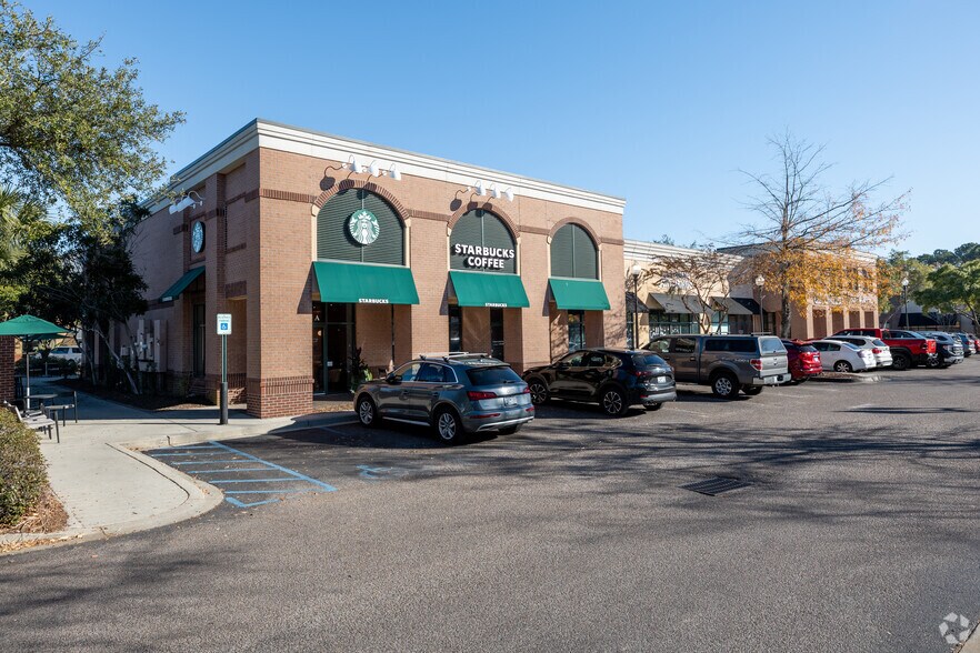 More Photos Of 600 Long Point Rd, Mount Pleasant Unknown For Lease