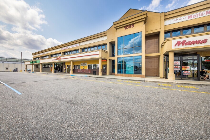 More Photos Of 1055-1083 Old Country Rd, Westbury Unknown For Lease
