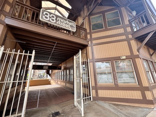 More Photos Of 33 N Market St, Wailuku Freestanding For Sale