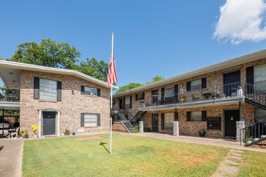 Primary Photo Of 2200 Avenue L, Bay City Apartments For Sale