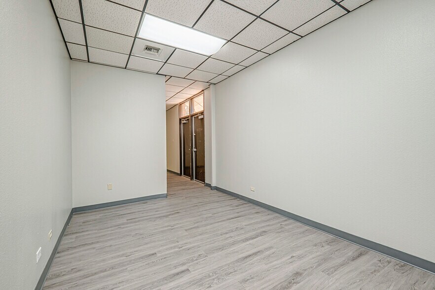 More Photos Of 2407 W Louisiana Ave, Midland Medical For Lease