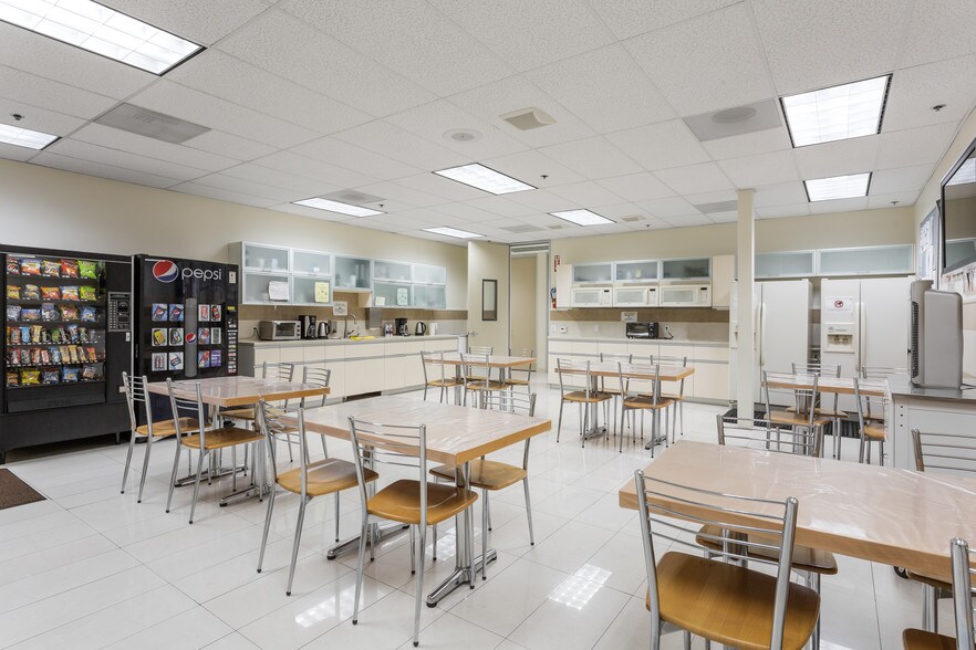 More Photos Of 15 Whatney, Irvine Research And Development For Lease