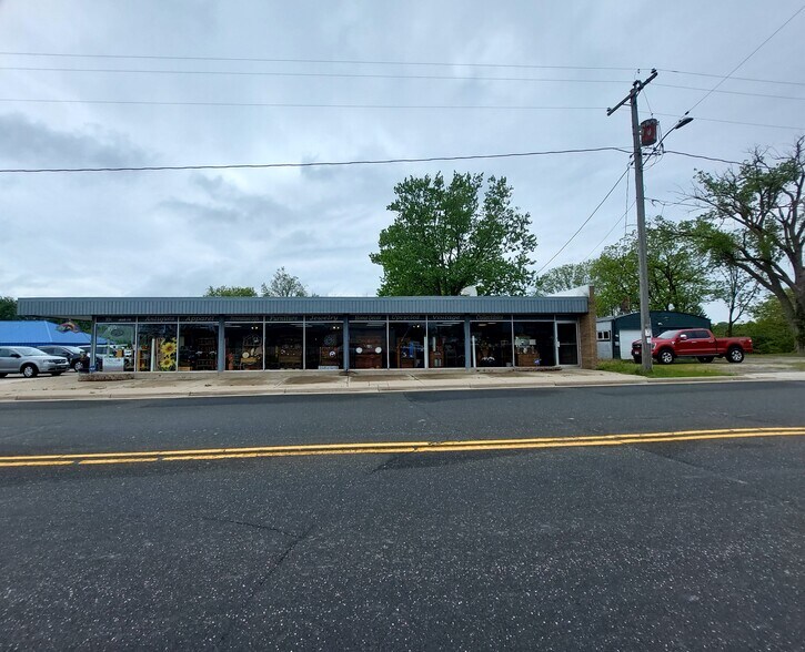 More Photos Of 320 Summit Ave, Watertown Auto Repair For Lease