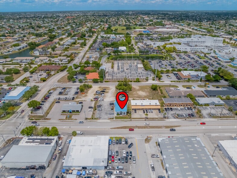 More Photos Of 1323 Viscaya Pky, Cape Coral Medical For Sale