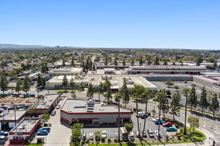 More Photos Of , Santa Ana General Retail For Sale
