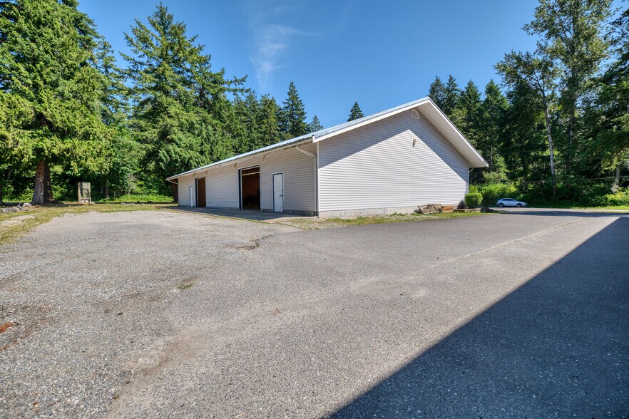More Photos Of 1591 McKenzie Way, Point Roberts Flex For Sale