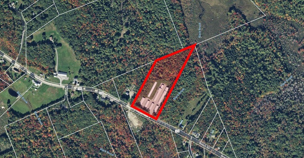 More Photos Of 550 Beach Rd, Lincolnville Self Storage For Sale